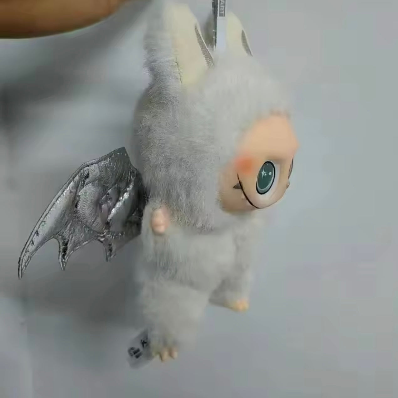 Llavero Sorpresa “Labubu Zimomo” . 16Cms