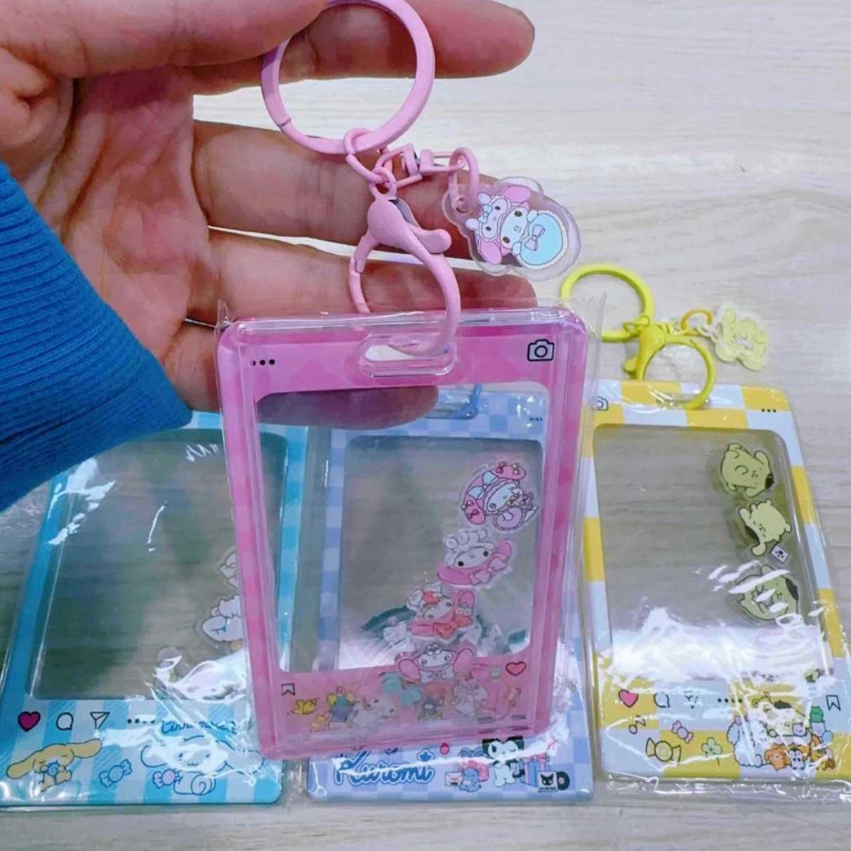 Holder Porta Photocards o Porta Credencial “Sanrio”.