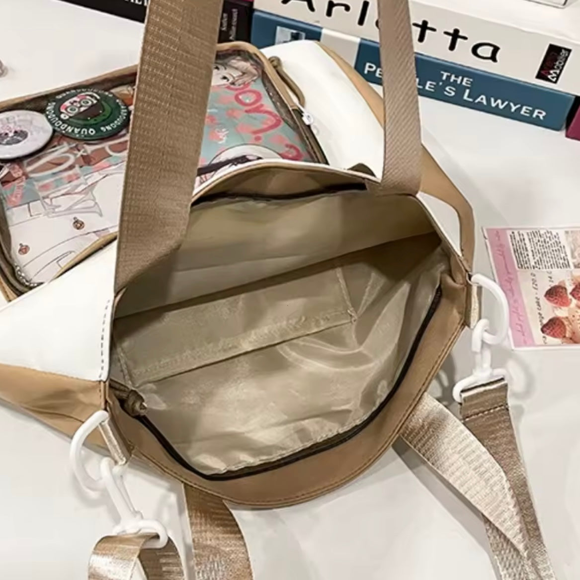 Bolso + 4 Chapitas “Gatito”. 35x34x8cms