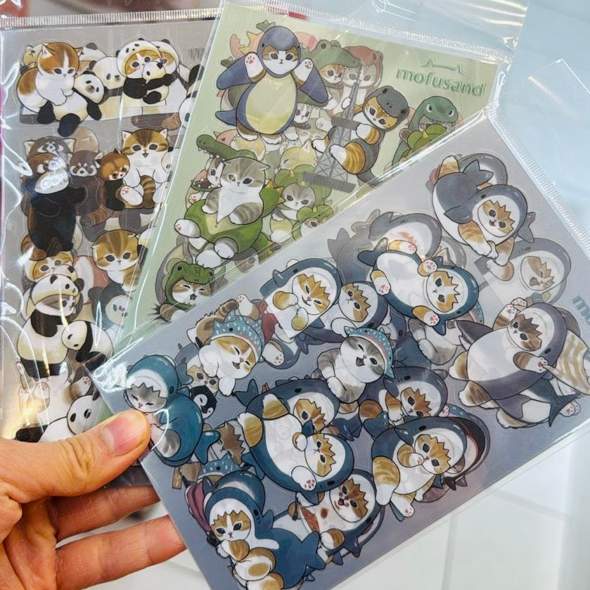 Set 4 láminas de Stickers “Mofusand”.