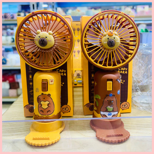 Ventilador “Capybara” + Lámina de Stickers. Cargador USB