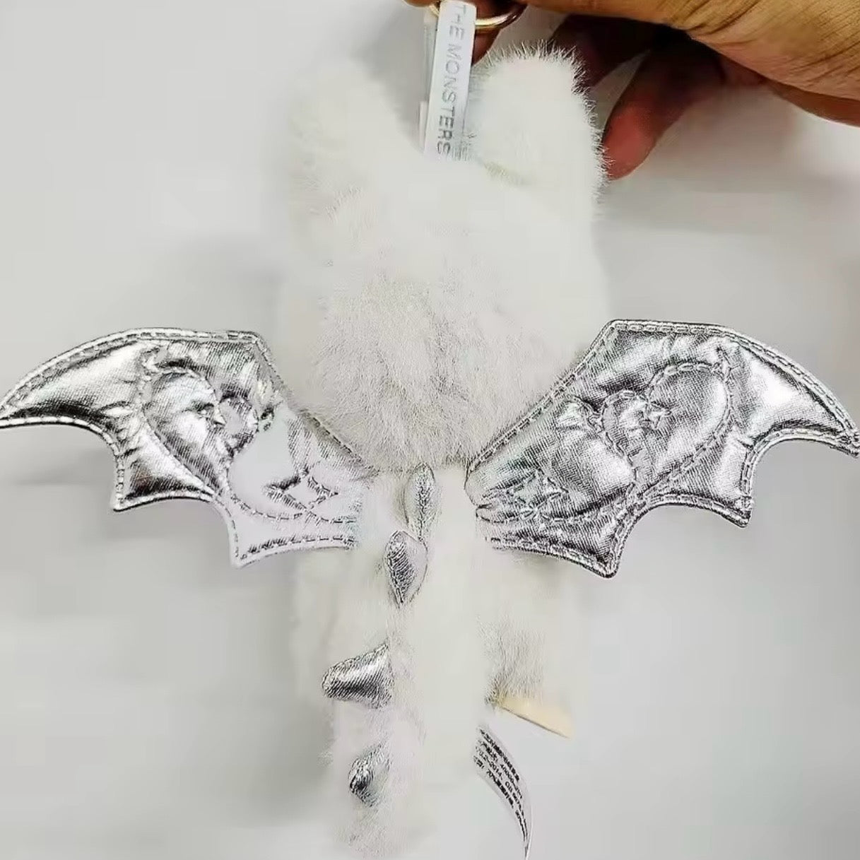Llavero Sorpresa “Labubu Zimomo” . 16Cms