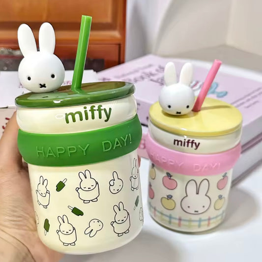Taza “Miffy”. 450ml Material Cerámica