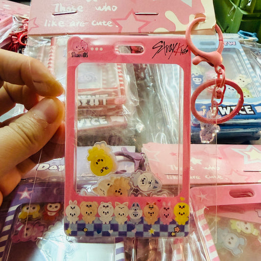 Holder o Porta Credencial de Acrílico “Straykids”