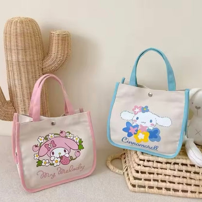 Bolso “Sanrio”. 25x14x23Cms