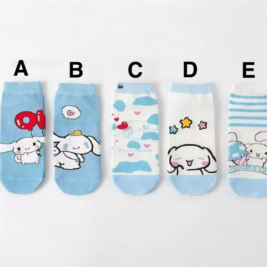 Calcetín “Cinnamoroll”. Talla Standard (35-41)