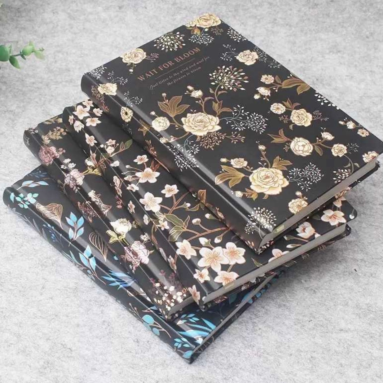 Libreta “Flores”. Hojas con Diseño, 128U 19x14cms