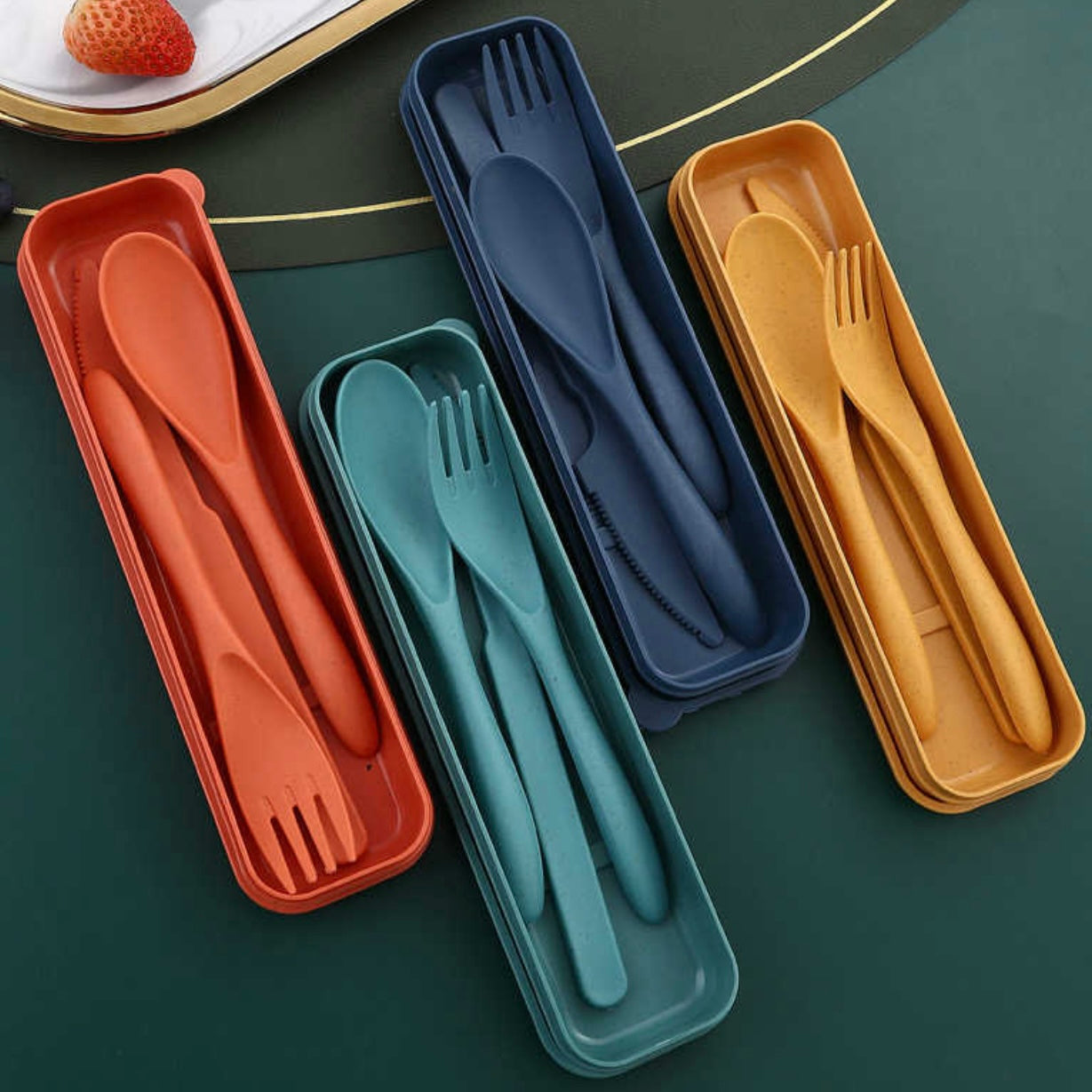 Set Tenedor + Cuchara + Cuchillo + Cajita