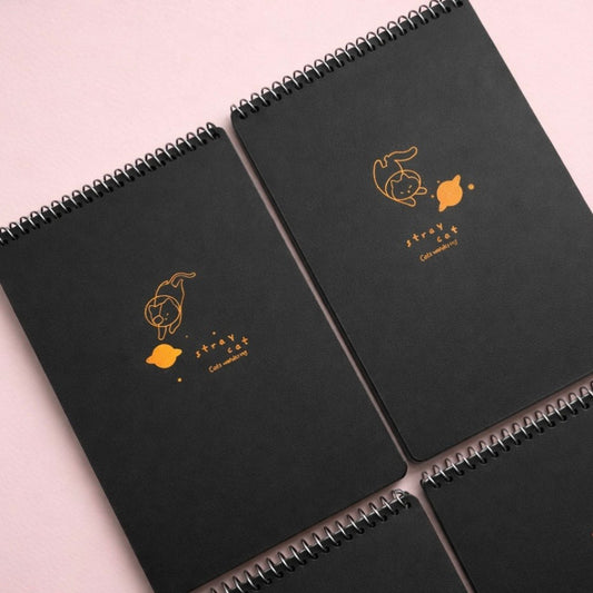 Libreta Anillada Hoja Negra. 21x15cms