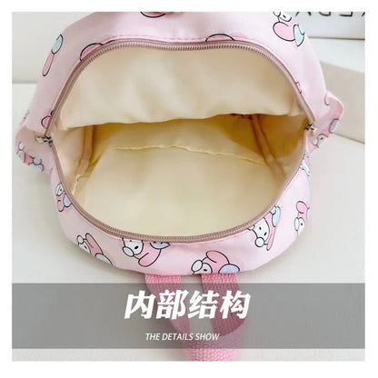 Mochila Impermeable “Sanrio”. 34x27x12cms