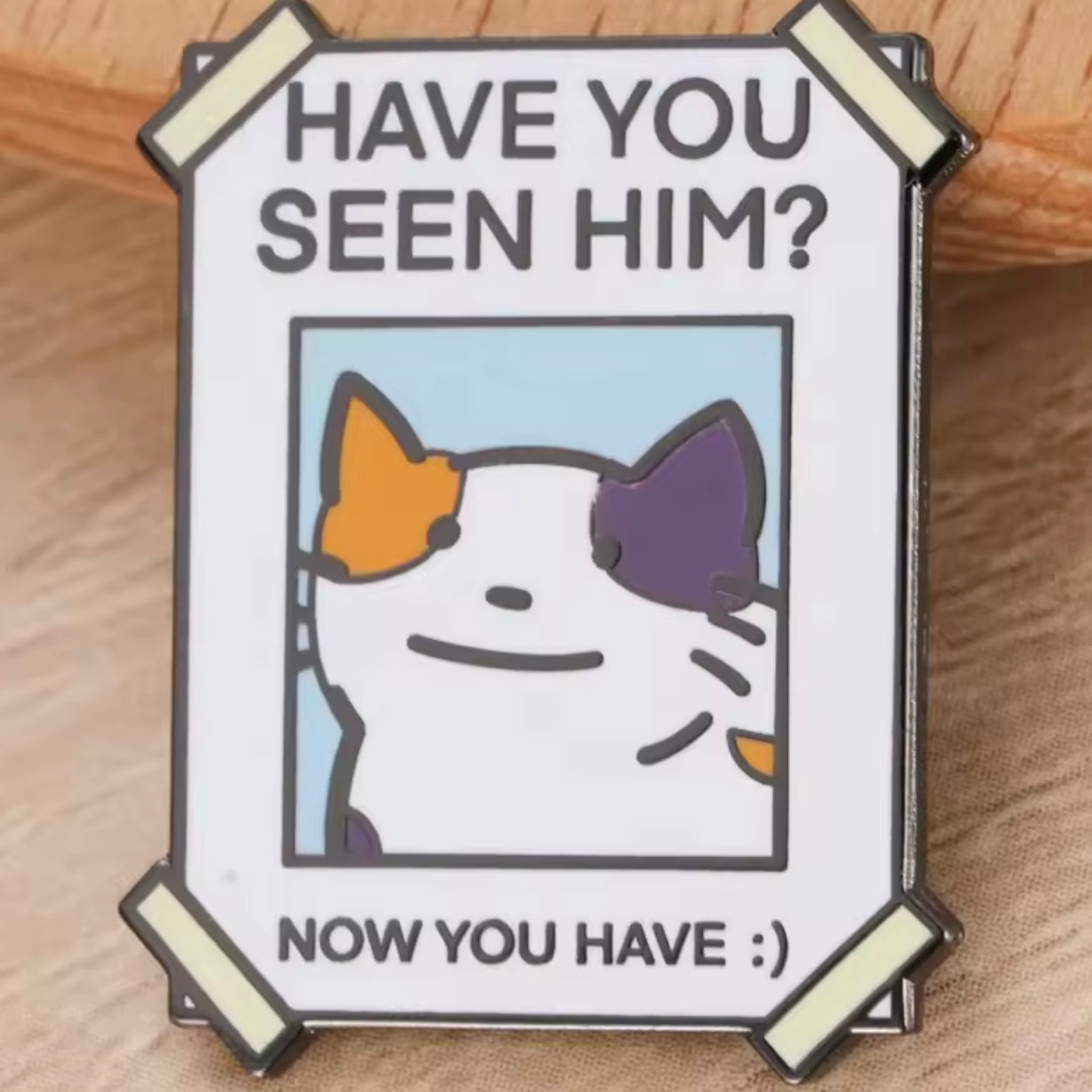 Pin “Gatito”