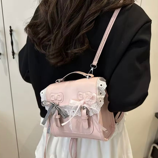 Cartera o Mini Mochila Cuerina. 19x18x10cms