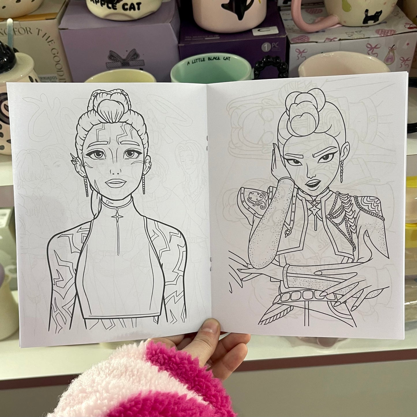 Libro para colorear “Las Guerreras Kpop”
