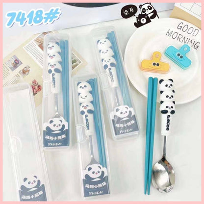Set Cuchara + Palillos + Cajita “Panda”.
