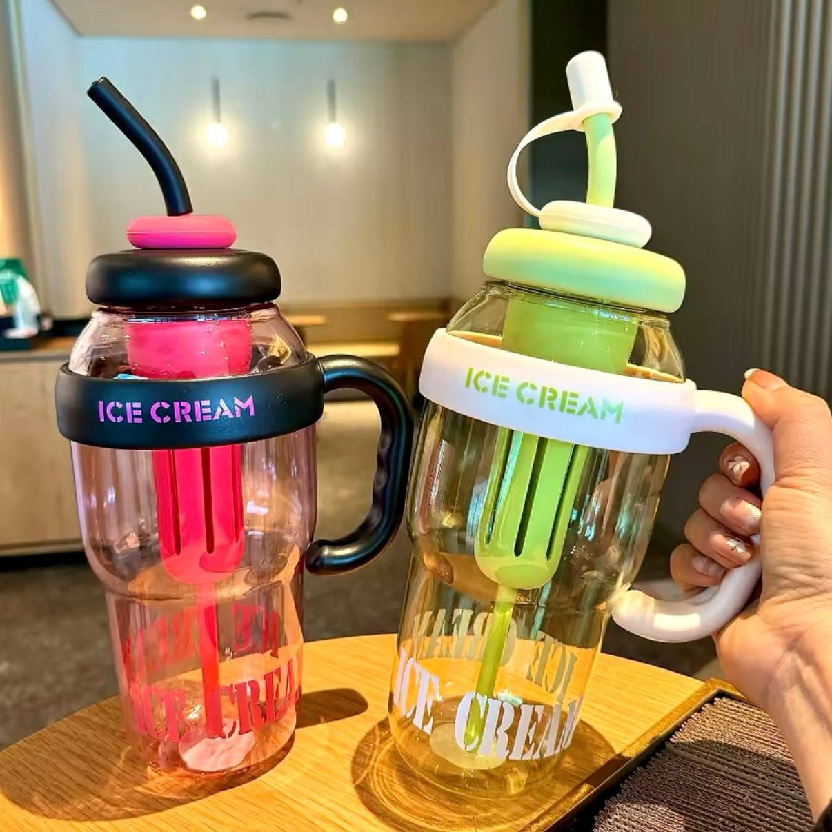 Botella con Bombilla + infusor. 1300ml