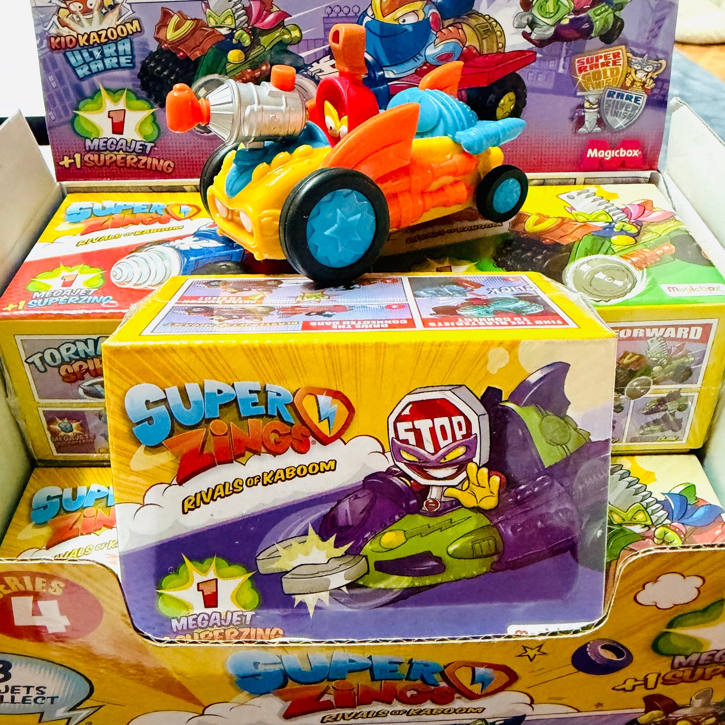 Blind Box Sorpresa “Super Zings”.