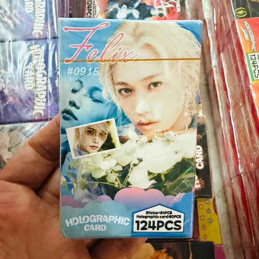 Set 124 PCS “Félix Straykids”. 64 Photocards + 60 Mini Stickers.