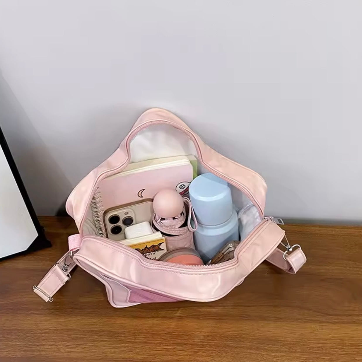 Cartera “Estrella Itabag”. 27x8x30cms