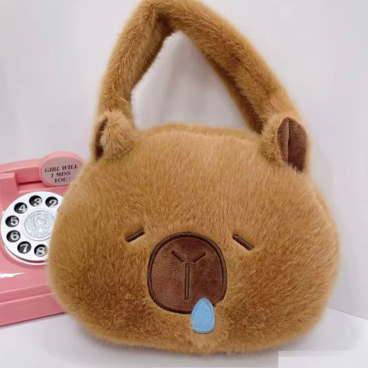 Cartera “Capybara”. 20Cms